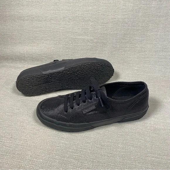 Superga Women’s Black Glitter Sneakers Black Sole NWOT - Picture 1 of 9
